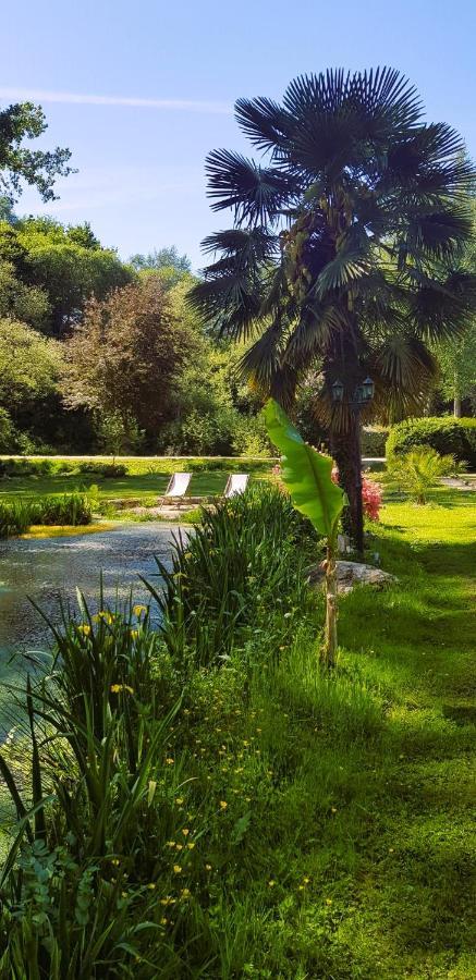 Le Vieux Moulin Gites - A Charming Stone Cottage With Garden View And Seasonal Pool Guégon Dış mekan fotoğraf